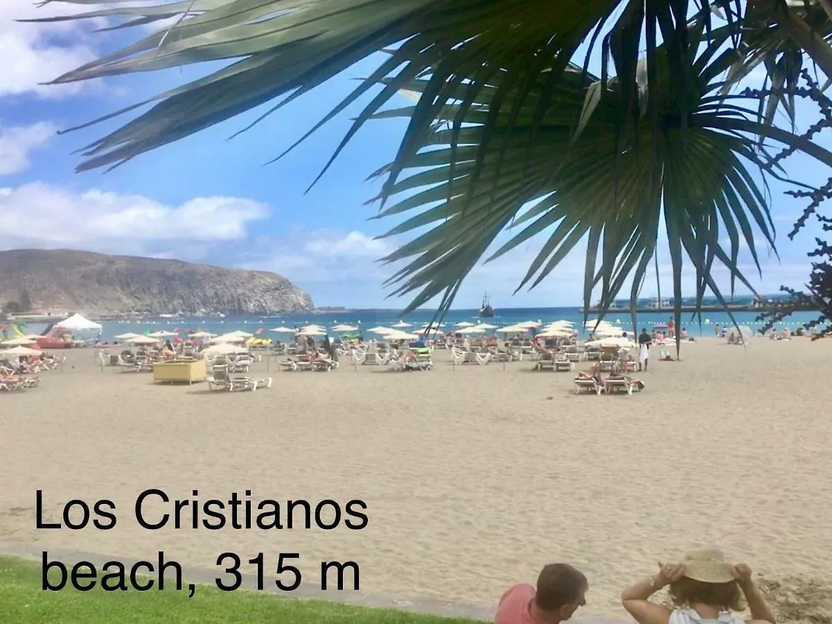 Studio Los Cristianos Beach Apartment